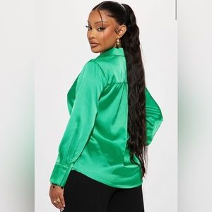 Fashion Nova Emerald Green Satin Button Down Blouse Size L |Long Sleeve Collared